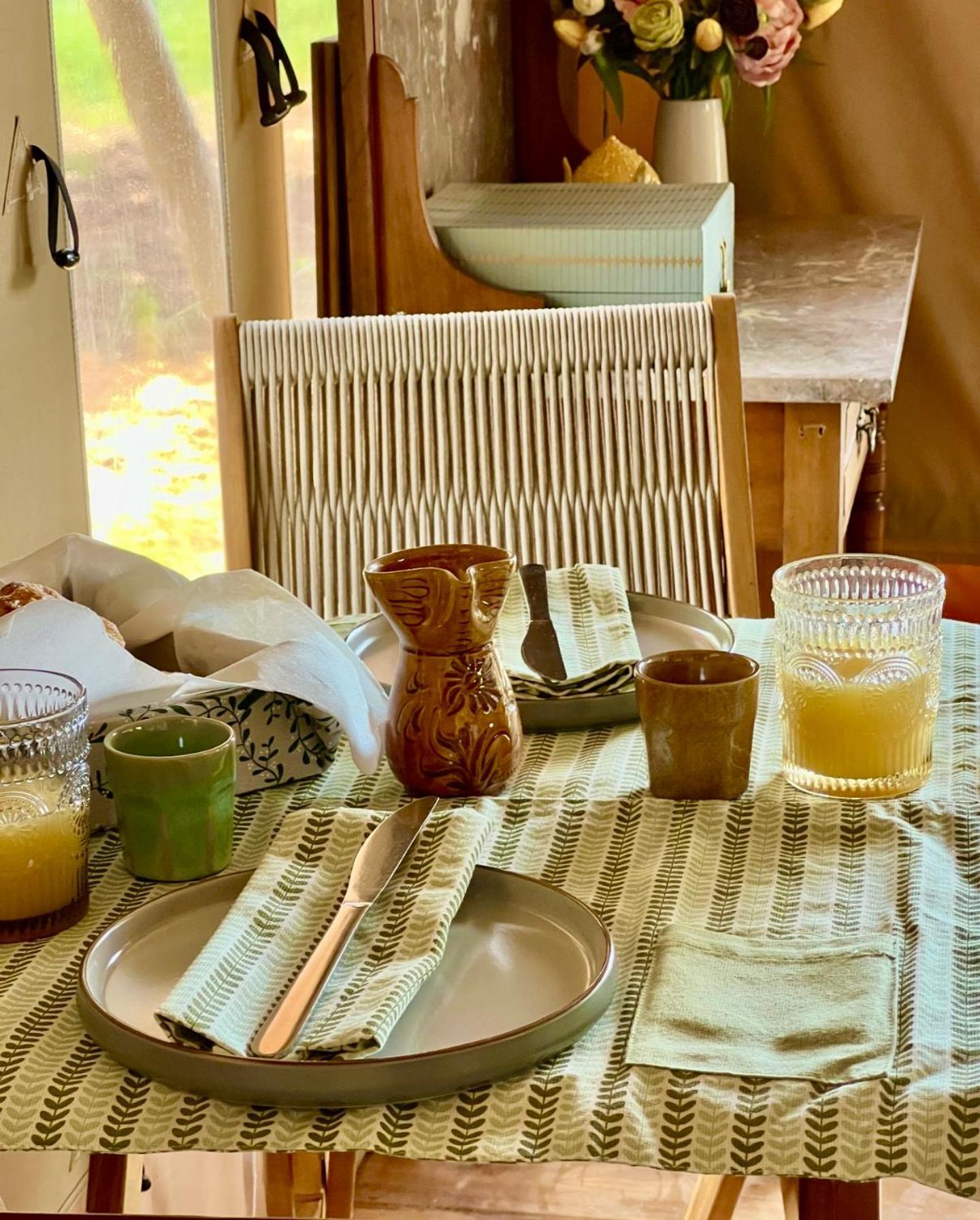 Domus Olea Glamping Hotell Ceglie Messapica Eksteriør bilde