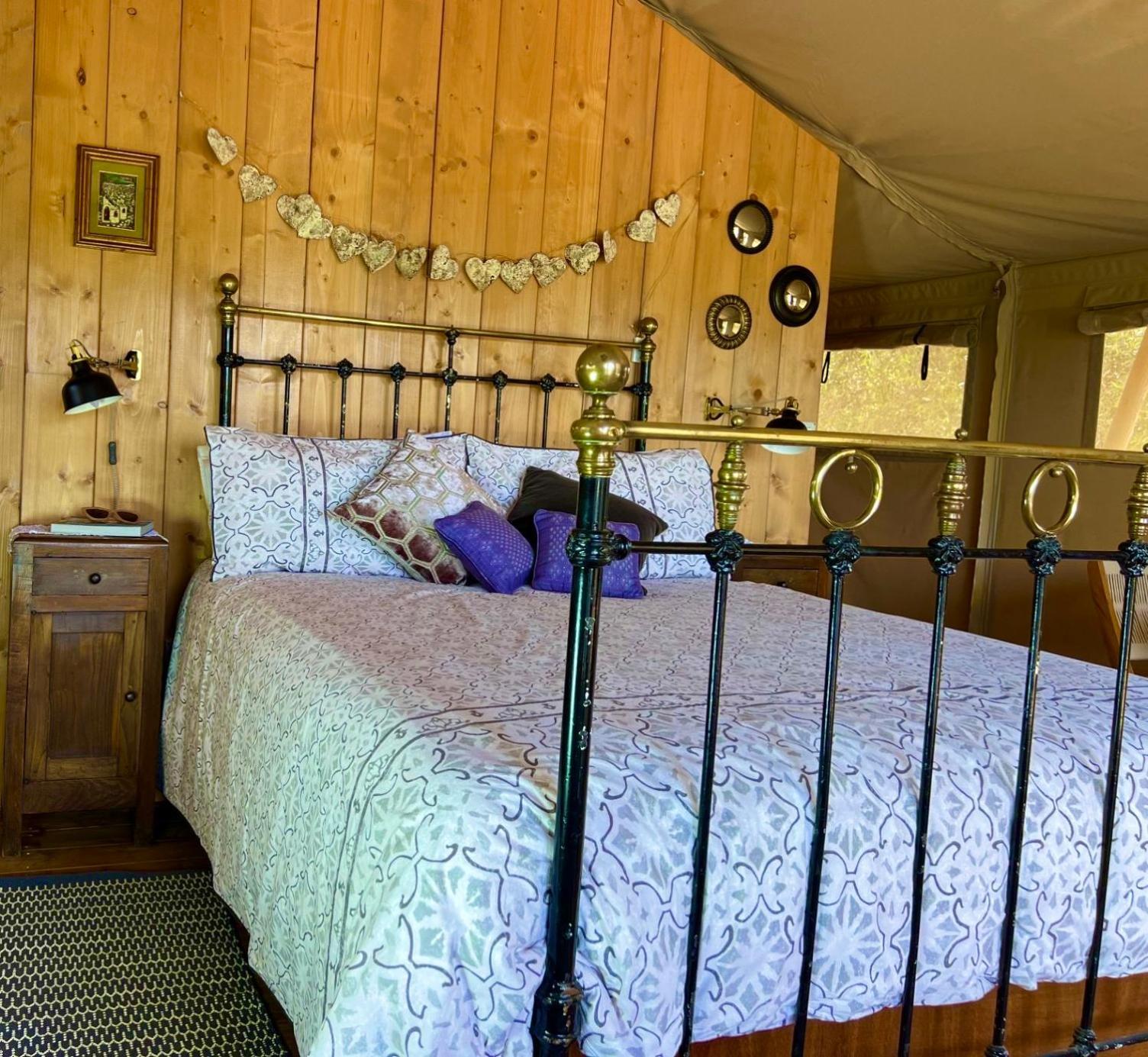 Domus Olea Glamping Hotell Ceglie Messapica Eksteriør bilde